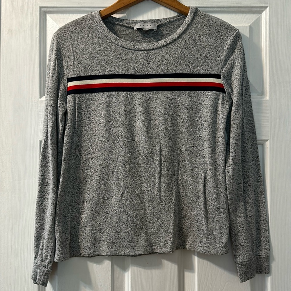 Gaze knit thin sweater